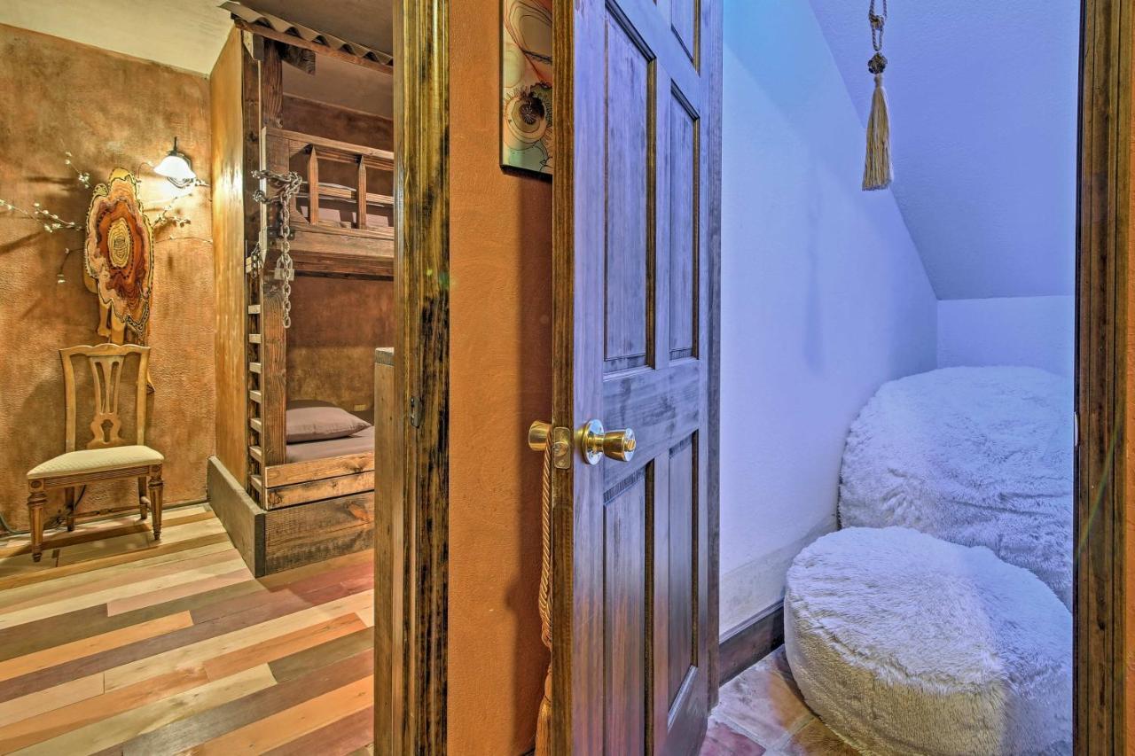 Unique Murphy Retreat With Hot Tub, Pond And Waterfall Extérieur photo