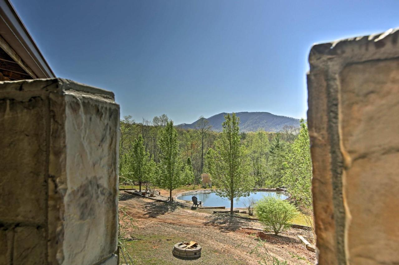 Unique Murphy Retreat With Hot Tub, Pond And Waterfall Extérieur photo